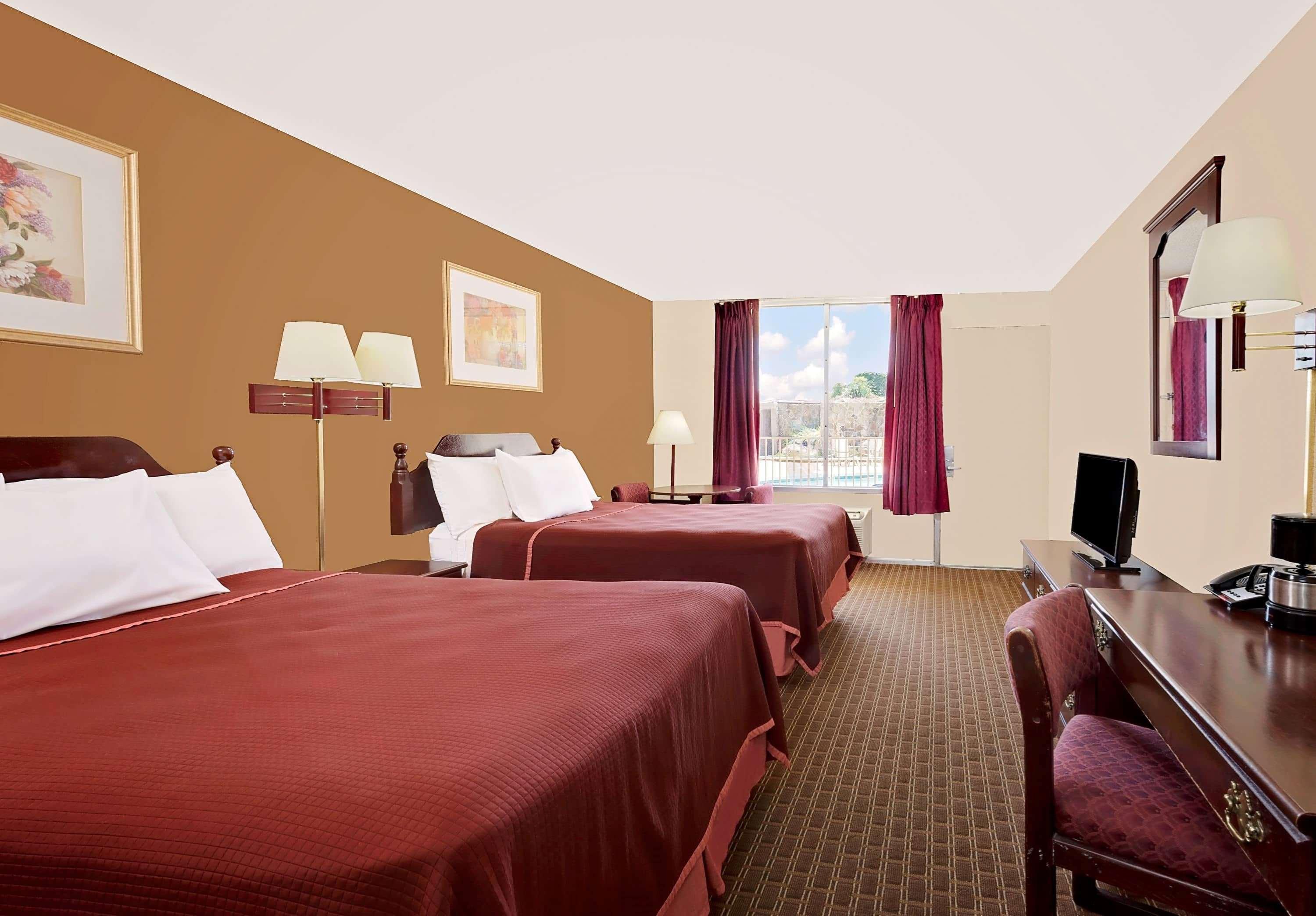 Rodeway Inn Cleveland Tn I-75 Exterior photo