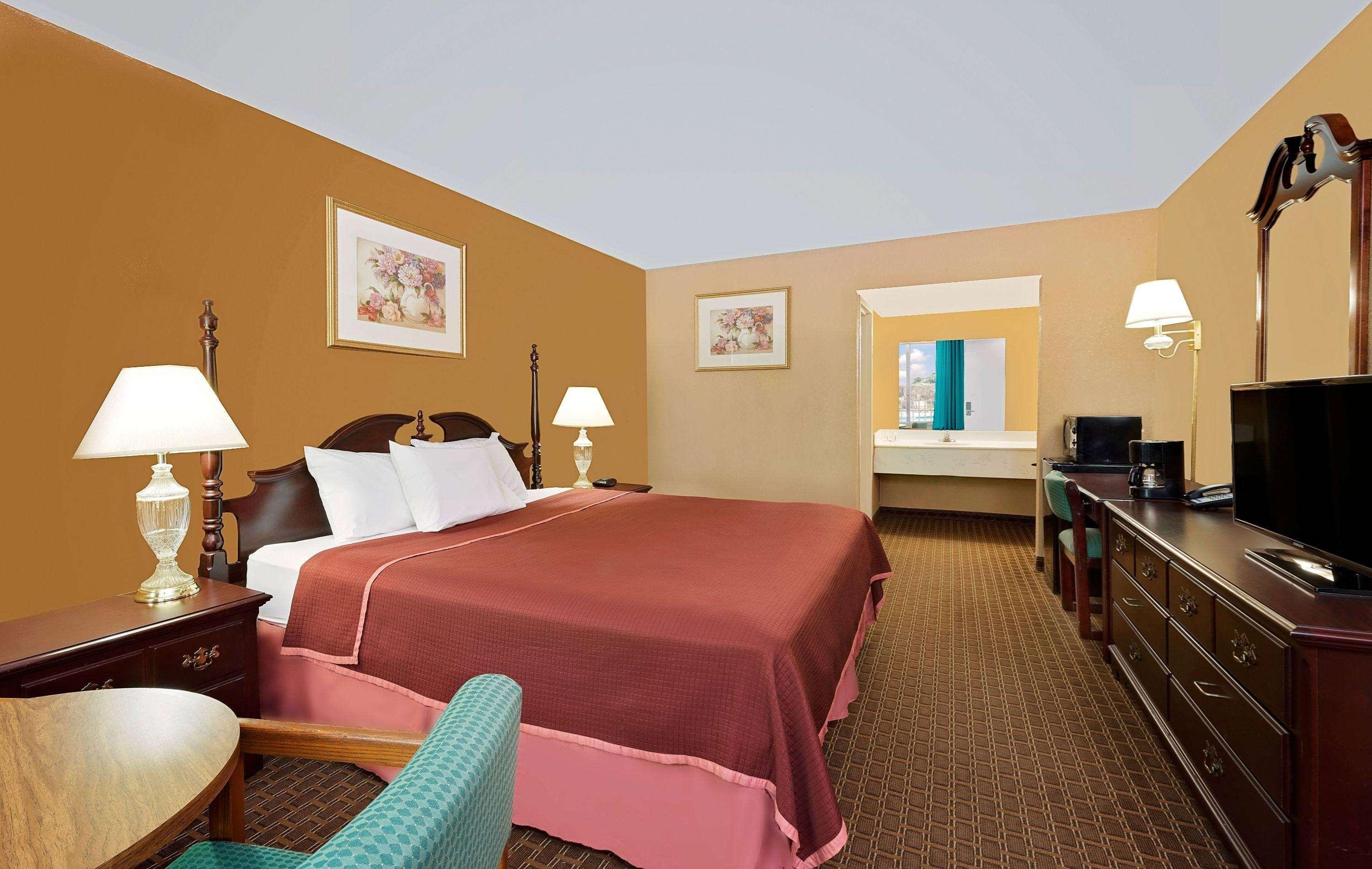 Rodeway Inn Cleveland Tn I-75 Exterior photo
